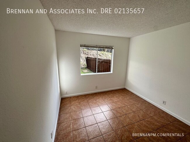 Building Photo - 1606 Woodrun Pl