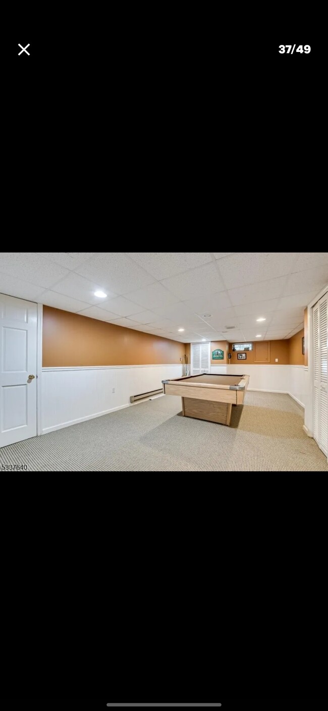 Building Photo - 6 Oak Grove Ln