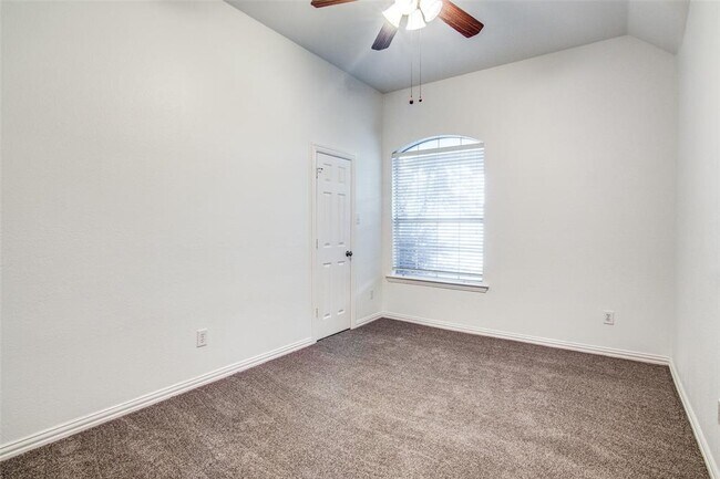 Building Photo - 6333 Westblanc Dr