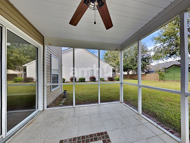 Building Photo - 418 Dovetail Cir