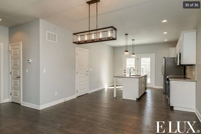 Building Photo - 15845 Foster St