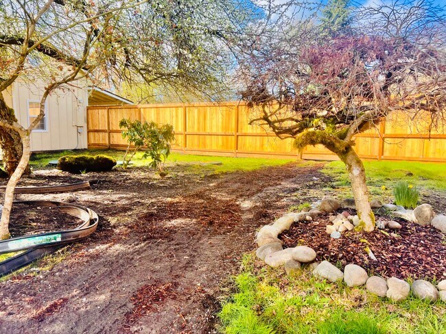 Building Photo - Must See Stunning Updated 3BR/2BA Home Available Now!