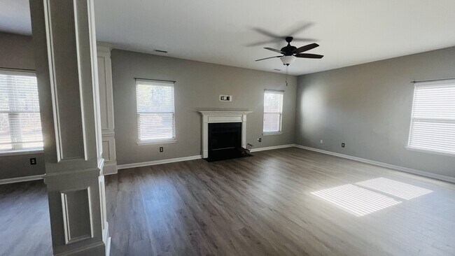 Building Photo - 116 Clearview Ct