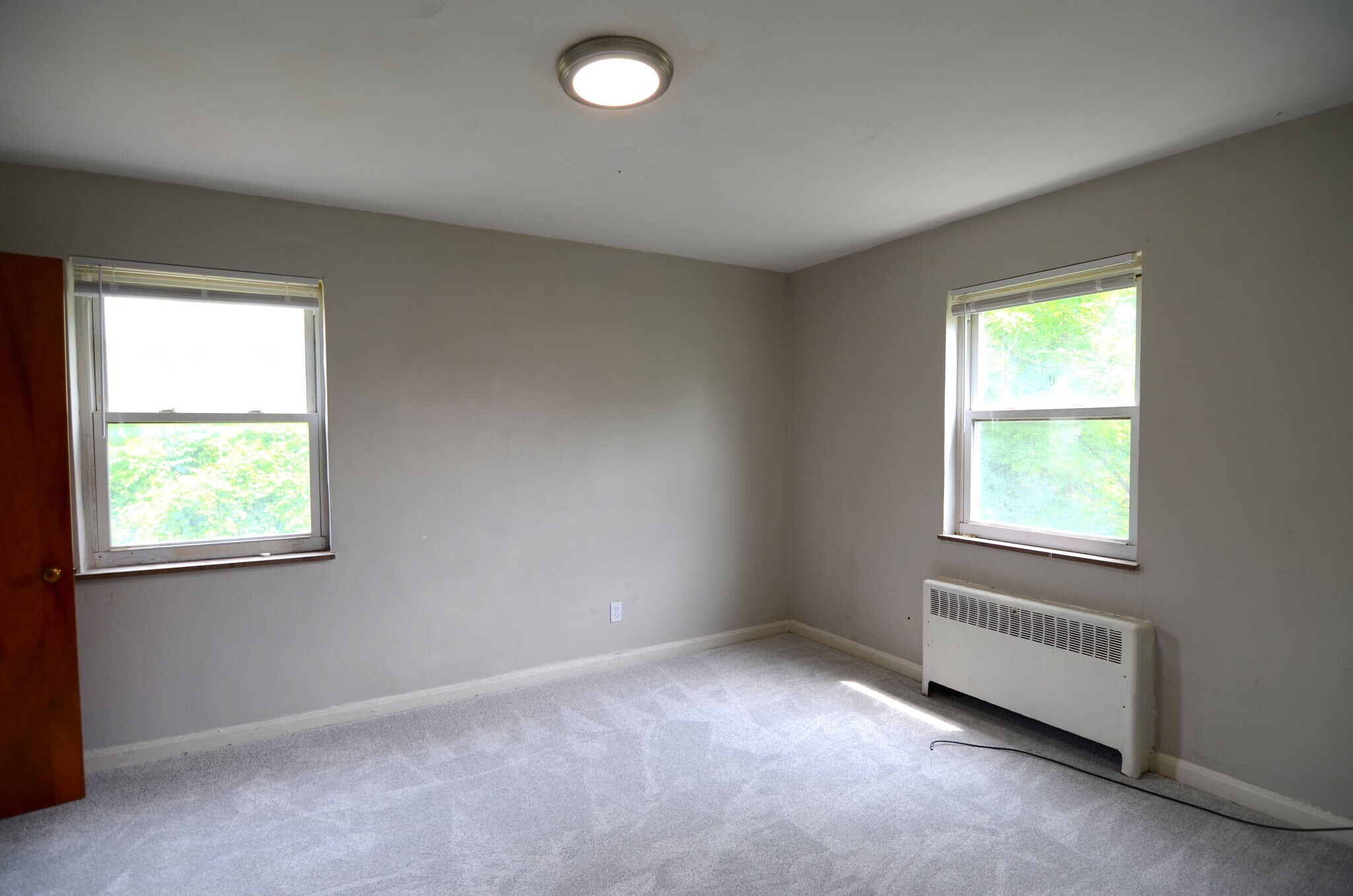 Building Photo - 5070 Anderson Pl