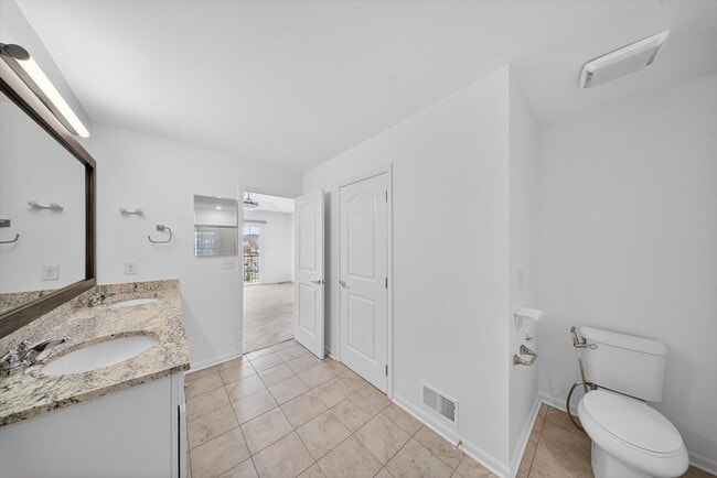 Building Photo - 49527 Lantern Wy