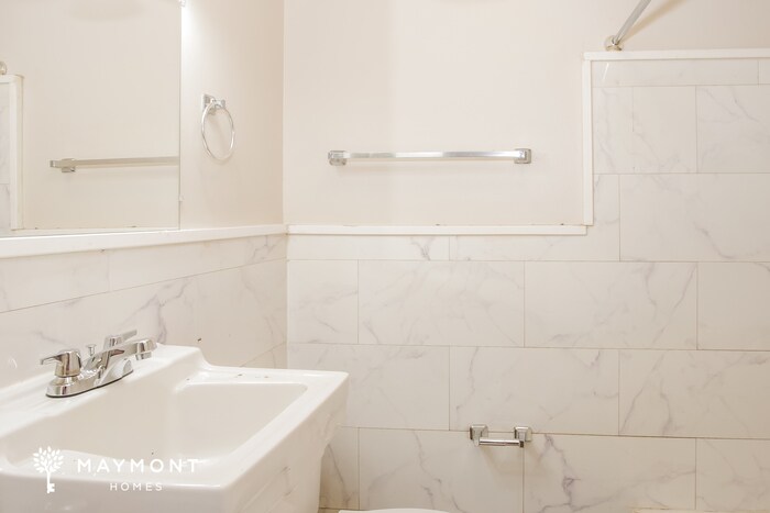 Building Photo - 2504 Trail Ridge Rd NW