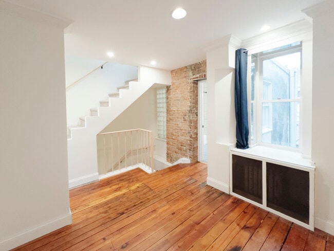 Building Photo - 1924 North St