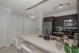 Building Photo - 2665 SW 37th Ave