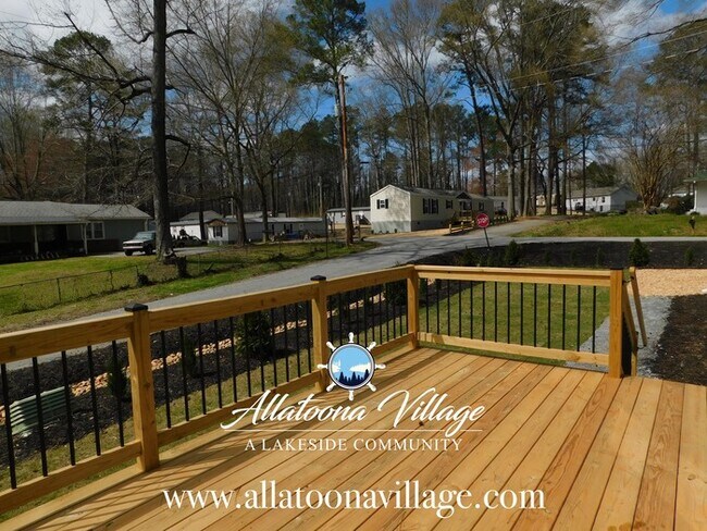 Building Photo - 3BR/2Bth w/ Lake Access and Pet Friendly i...