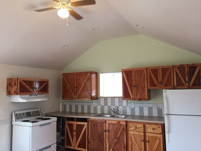 Building Photo - STATUS: PENDING APPLICATION-| R118H |