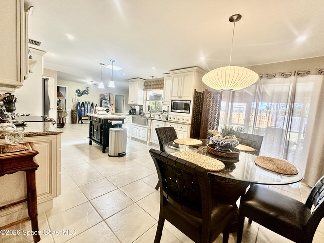 Building Photo - 410 Surf Rd