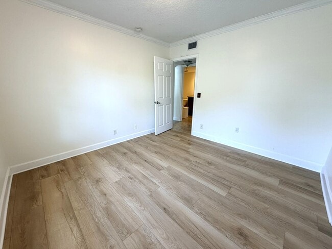 Building Photo - 3434 Blanding Blvd