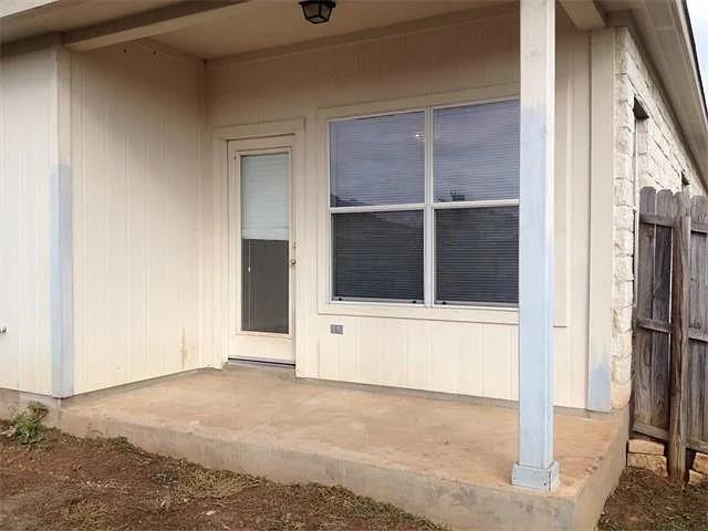 Building Photo - 133 Ashwood N