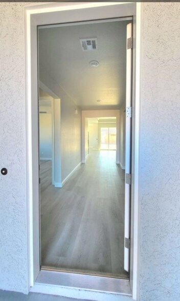 Building Photo - 6801 Sandpebble St