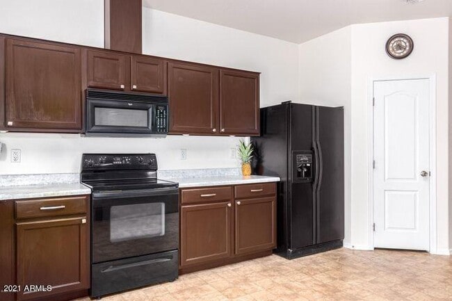 Building Photo - 7022 W Mercer Ln