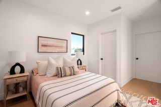 Building Photo - 2565 Veteran Ave