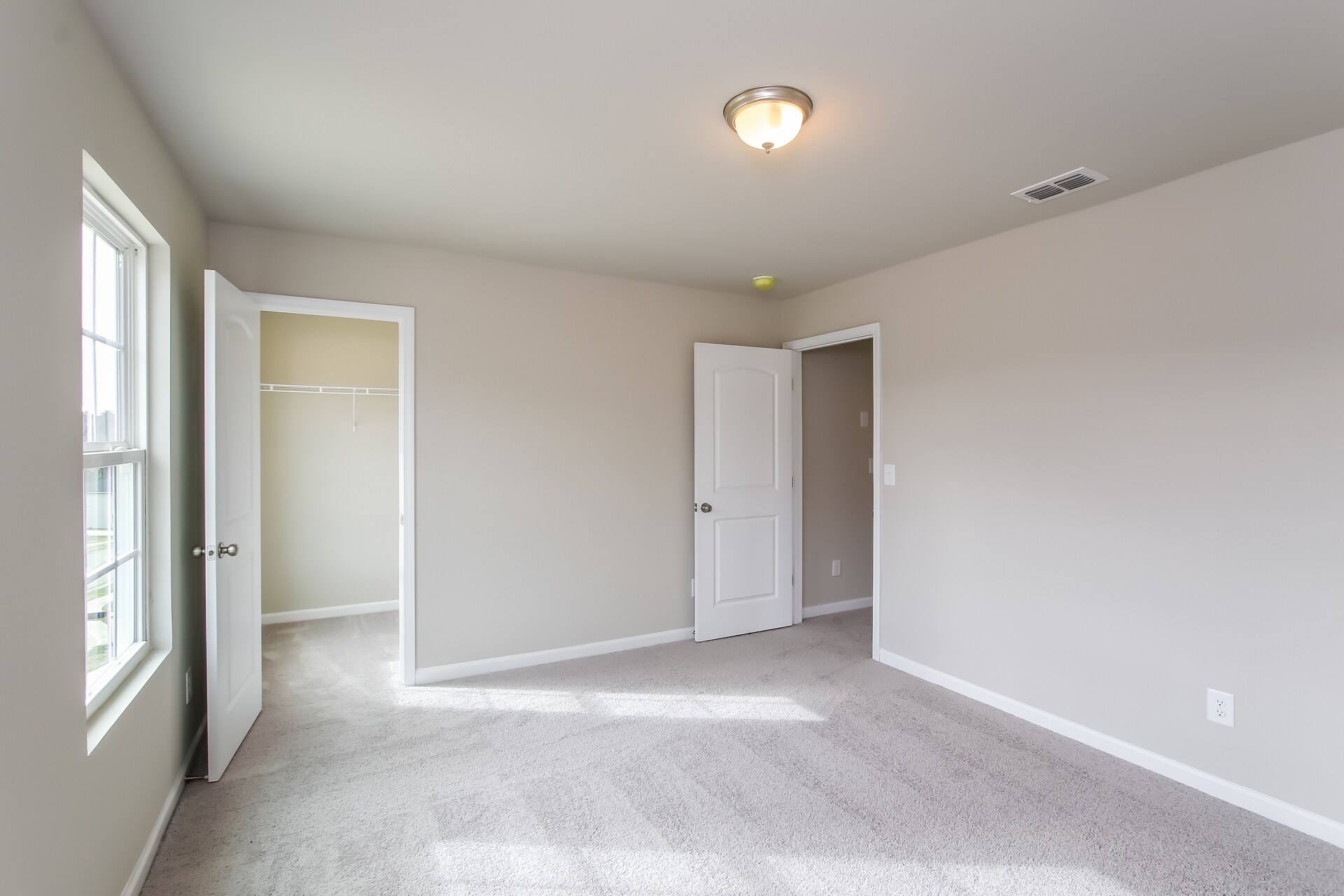 Building Photo - 207 Shalako Ln