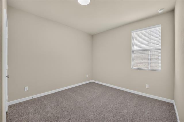 Building Photo - 514 Green Grass Dr