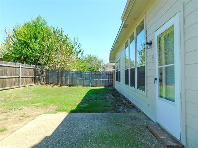 Building Photo - 8313 Montecito Dr