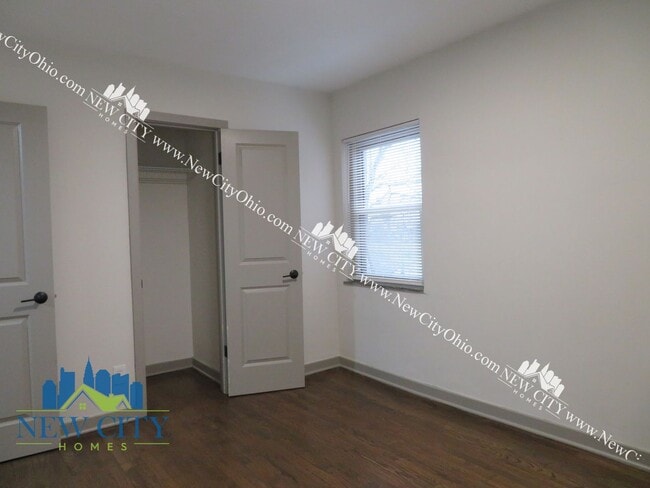 Building Photo - Newly Renovated Apartment Building