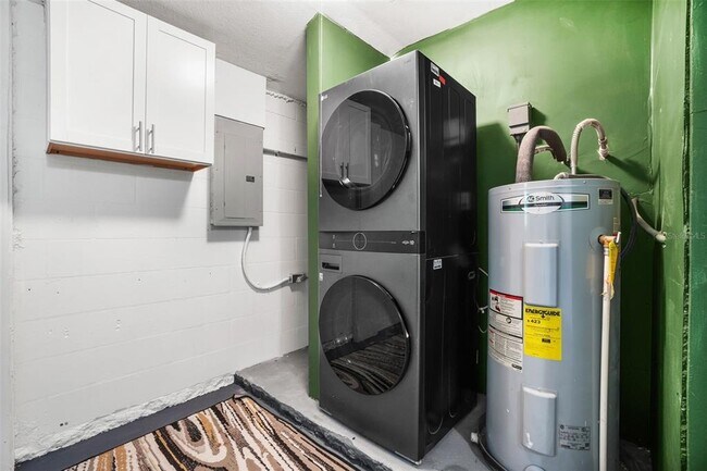 Building Photo - 1850 W Lake Brantley Rd