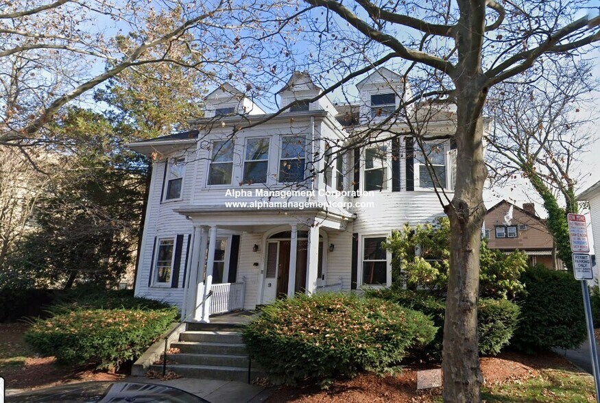 Building Photo - 187 Central St