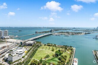 Building Photo - 888 Biscayne Blvd
