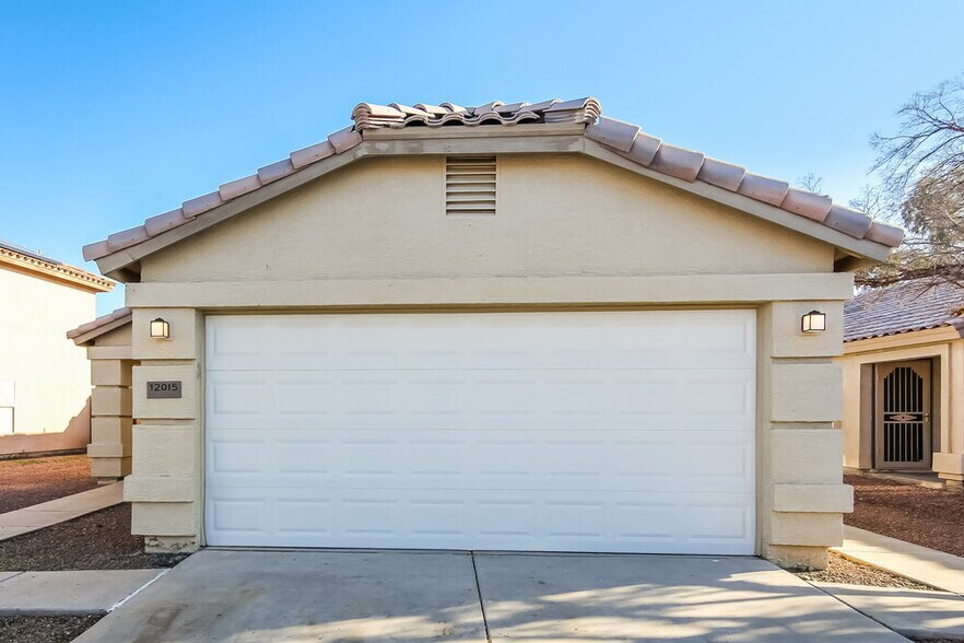 Primary Photo - 12015 W Larkspur Rd