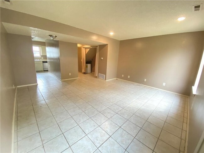 Building Photo - 1408 Christy Dr