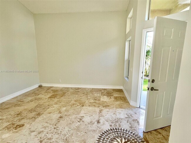 Building Photo - 808 Stanton Dr