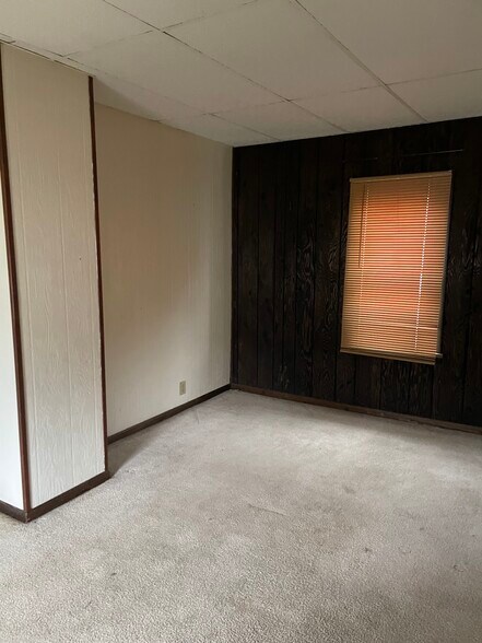 Living Room - 203 23rd St NW