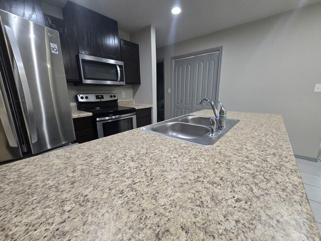 Building Photo - 3711 Santos Morales Dr