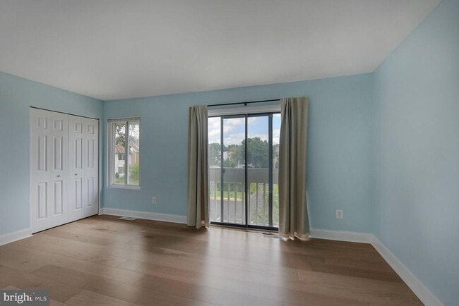 Building Photo - 13305 Apgar Pl
