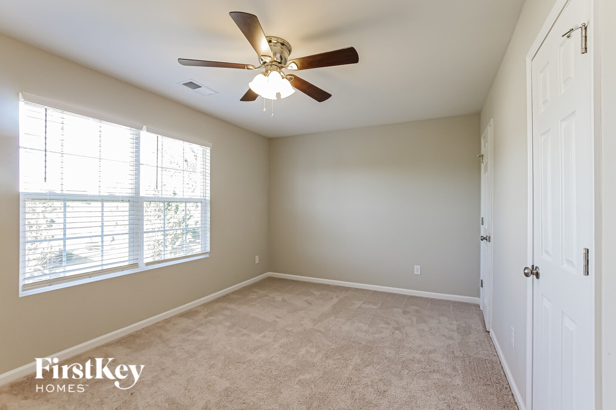 Building Photo - 2301 Jacobs Ct