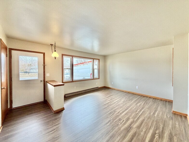 Building Photo - 3324 Ruger Ave