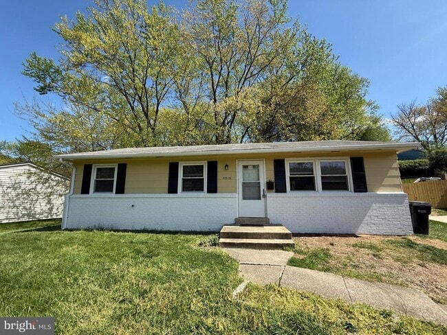 Building Photo - 4515 Kenwood Dr