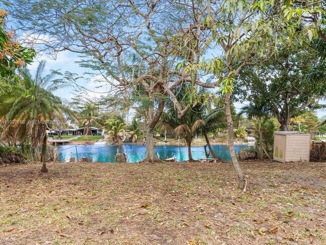 Building Photo - 4331 SW 31st Dr