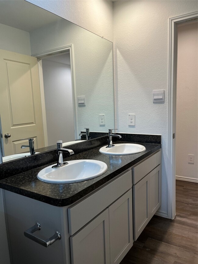 Building Photo - 24203 Saddlestone Green Dr