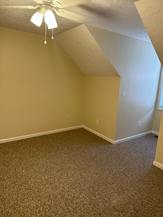 Building Photo - 1021 Excel Ct