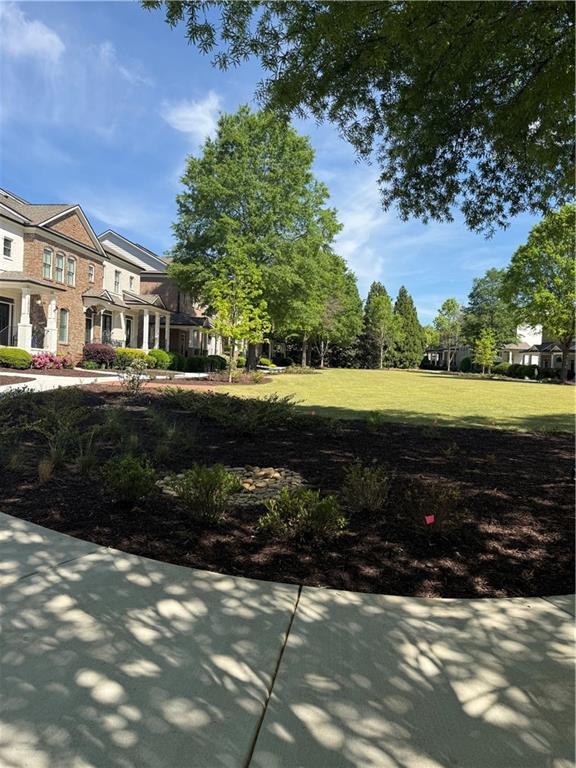 Building Photo - 332 Suwanee Ave NW