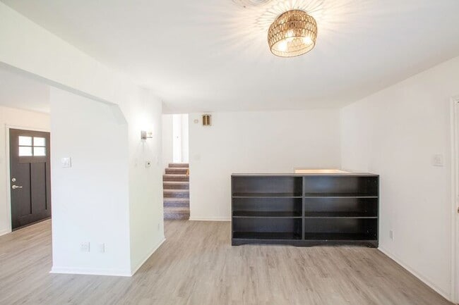 Building Photo - 3503 Loganwood Dr