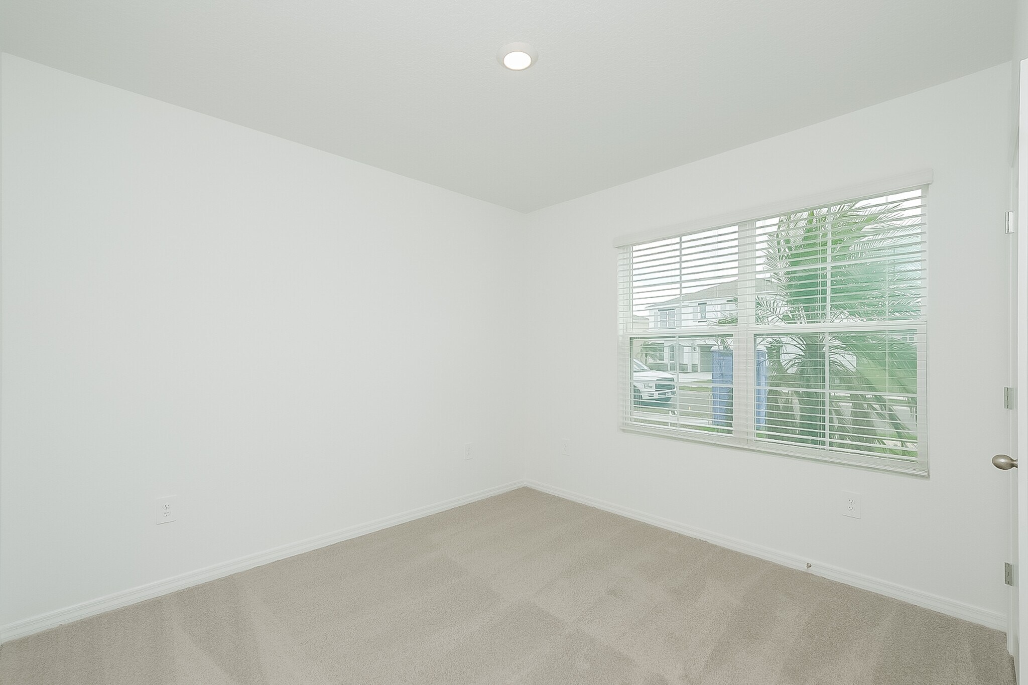 Building Photo - 17226 Reserva Dr