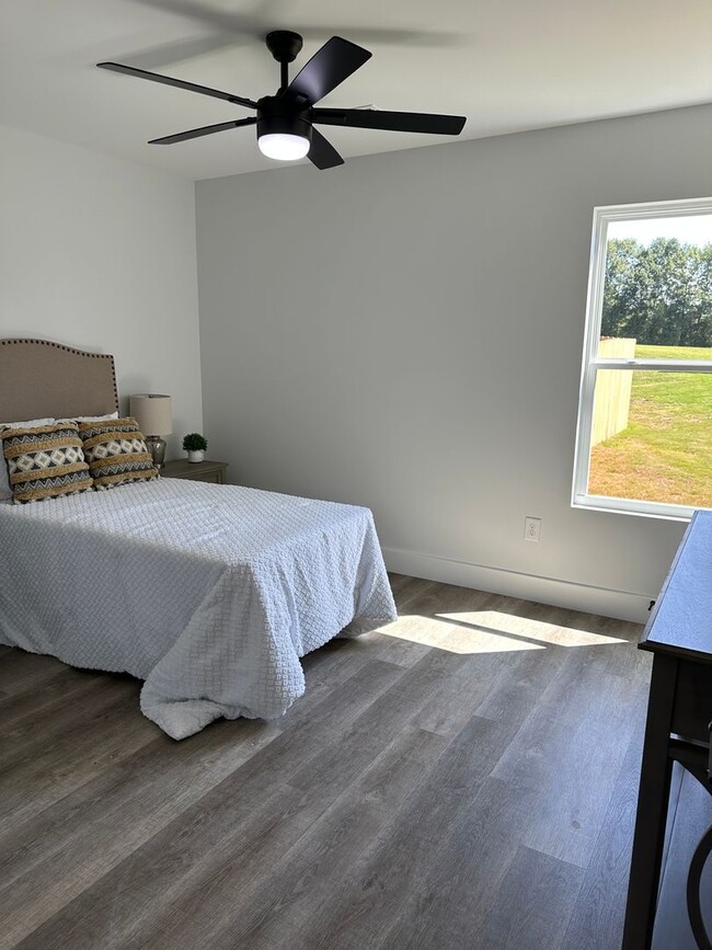 Building Photo - Beautiful Home for Rent – Modern Comforts ...