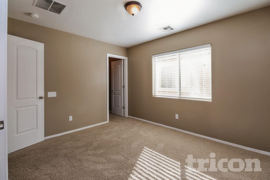 Building Photo - 19101 N Meghan Dr