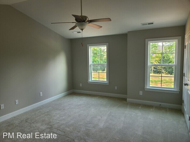 Building Photo - 3 br, 2.5 bath House - 842 Silver Leaf Drive