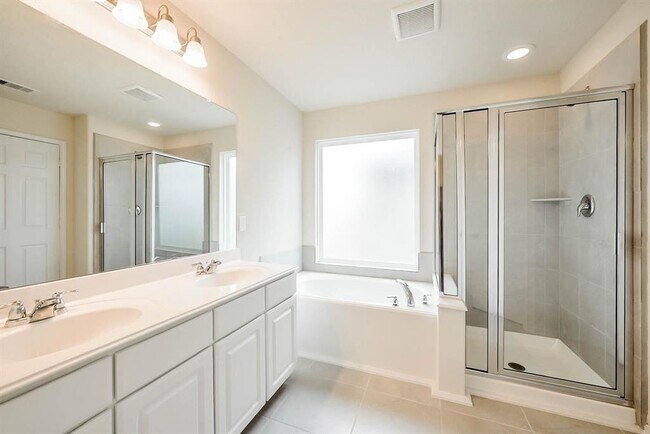 Building Photo - 4211 Fair Country Ln