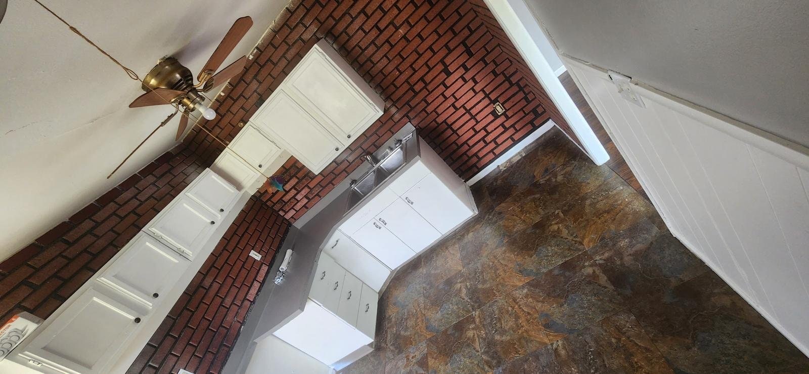 Building Photo - 17001 Lipton Ave