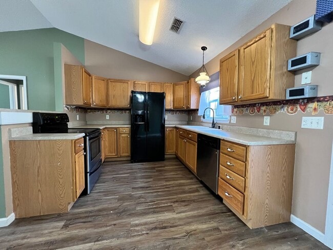 Building Photo - AVAILABLE MID-MARCH 2026! (One Pet Maximum)