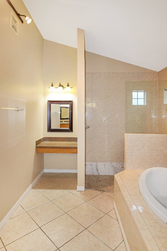 Building Photo - 3265 W Price Blvd