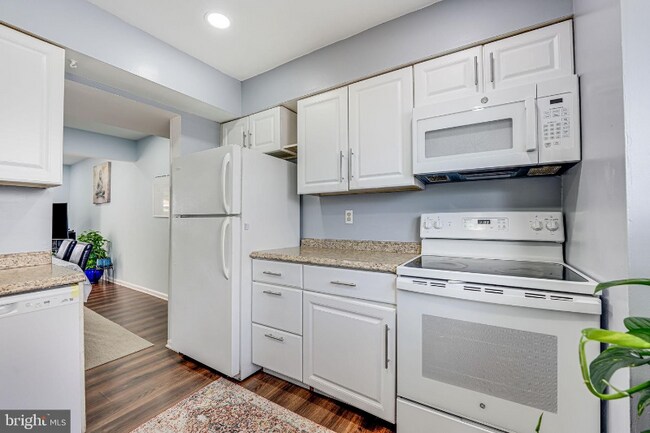 Building Photo - 7908 Sharpsburg Ct